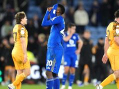 Campeão da Premier League em 2016, time da League One 10 anos depois, Leicester City cai para a terceira divisão Campeão da Premier League em 2016, time da League One 10 anos depois, Leicester City cai para a terceira divisão