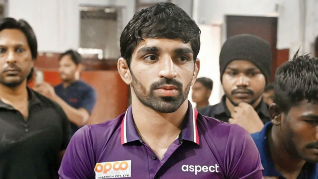 Campeonato Asiático de Luta Livre: Aman, bolsa Mukul prata Campeonato Asiático de Luta Livre: Aman, bolsa Mukul prata