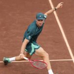 Campeonato masculino de quadra de saibro dos EUA - Paul derruba Tiafoe para marcar a final contra Burruchaga