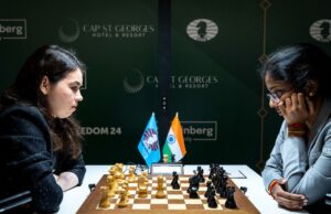 Candidatos FIDE 2026: R Vaishali capitaliza o erro de Goryachkina para ampliar a liderança na classificação, Divya segura Zhu com peças pretas Candidatos FIDE 2026: R Vaishali capitaliza o erro de Goryachkina para ampliar a liderança na classificação, Divya segura Zhu com peças pretas