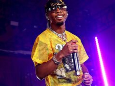 Cantor é preso pela morte de menina cujo corpo foi encontrado em seu carro Cantor é preso pela morte de menina cujo corpo foi encontrado em seu carro