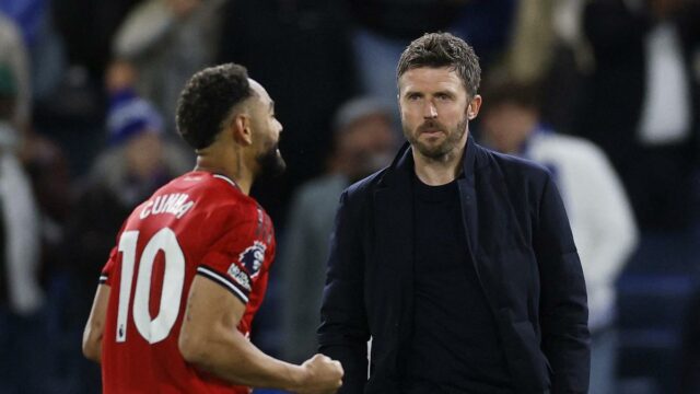 Carrick deseja equilibrar o sucesso de curto prazo com a construção para o futuro
