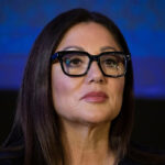 A secretária do Trabalho dos EUA, Lori Chavez-DeRemer, após o discurso do presidente dos EUA, Donald Trump, sobre o Estado da União, durante uma sessão conjunta do Congresso no Capitólio em 24 de fevereiro de 2026, em Washington, DC.