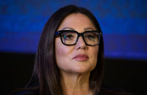 Casa Branca: A secretária do Trabalho, Lori Chavez-DeRemer, deixará seu emprego A secretária do Trabalho dos EUA, Lori Chavez-DeRemer, após o discurso do presidente dos EUA, Donald Trump, sobre o Estado da União, durante uma sessão conjunta do Congresso no Capitólio em 24 de fevereiro de 2026, em Washington, DC.