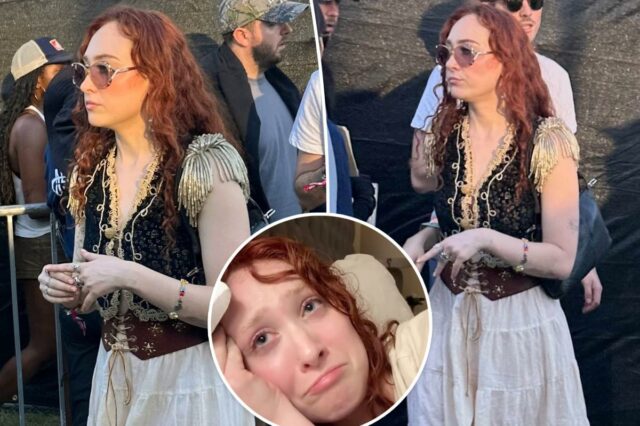 Chappell Roan reaparece pela primeira vez desde o desastre de Chappell Roan reaparece pela primeira vez desde o desastre de segurança para participar do Coachella 2026