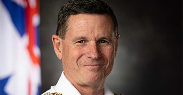 O atual Chefe da Marinha, Vice-Almirante Mark Hammond, que se tornará Almirante titular, será o novo chefe da ADF.﻿