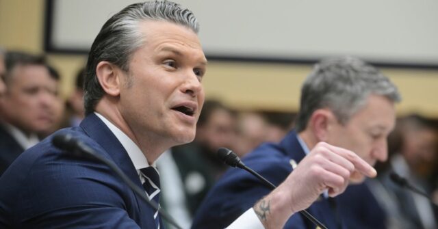 Chefe de guerra de Trump em troca de testes sobre ‘obliteração’ nuclear
