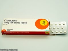 Chefes de saúde emitem recall urgente de antidepressivos prescritos a milhões devido a erro de fabricação: ‘Procure aconselhamento médico imediatamente’ Pacotes de comprimidos revestidos por película de sertralina 100mg podem conter incorretamente blisters de citalopram 40mg, alertaram autoridades de saúde