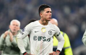 Chelsea dispensa Fernandez por dois jogos para comentários sobre seu futuro lightbox-info