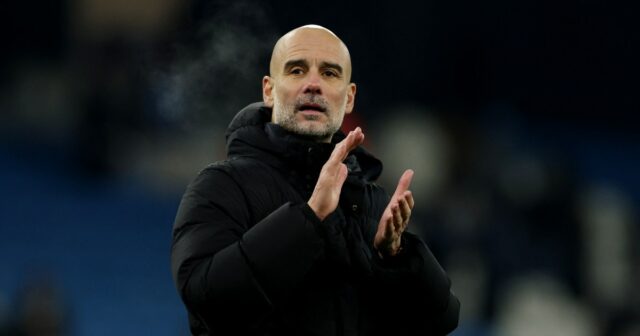 epa12841971 O técnico do Manchester City, Pep Guardiola, comemora depois que seu time marcou o gol de abertura durante a final da Carabao Cup entre Arsenal FC e Manchester City FC, em Londres, Grã-Bretanha, 22 de março de 2026. EPA/TOLGA AKMEN EDITORIAL SOMENTE PARA USO. Não use áudio, vídeo, dados, listas de jogos, logotipos de clubes/ligas, serviços “ao vivo” ou NFTs não autorizados. Uso on-line na partida limitado a 120 imagens, sem emulação de vídeo. Não há uso em apostas, jogos ou publicações de clubes/ligas/jogadores individuais.