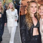 Christie Brinkley e sua filha sósia, Sailor Brinkley Cook, vestem lantejoulas