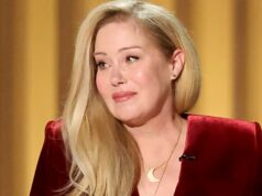 Christina Applegate diz que está ‘ficando mais forte e melhor’ desde relatos de semanas de internação no hospital Cristina Applegate