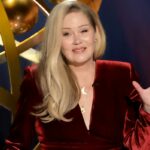 Christina Applegate hospitalizada em meio à batalha da esclerose múltipla: relatório