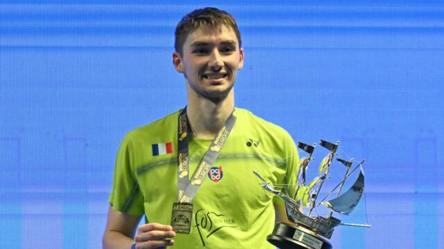 Christo Popov vence o título europeu de badminton, mas perde Christo Popov vence o título europeu de badminton, mas perde a decisão de duplas com o irmão