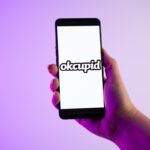 Clarifai exclui 3 milhões de fotos que o OkCupid forneceu para treinar IA de reconhecimento facial, diz relatório