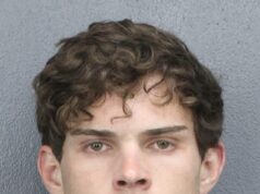 Clavicular hospitalizado após suspeita de overdose após ‘looksmaxxer’ visto em uma transmissão ao vivo perturbadora Clavicular foi preso em 26 de março perto de Fort Lauderdale, Flórida, sob acusação de agressão por contravenção.