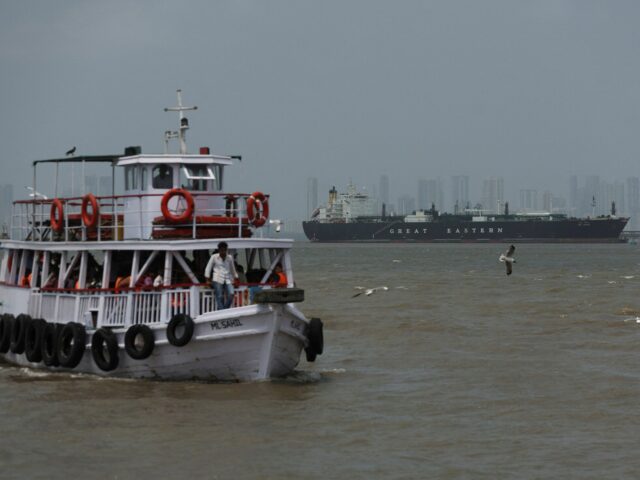 Coalizão liderada pelo Reino Unido de 40 países promete ação no impasse do Estreito de Ormuz
