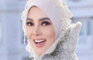 Comeback Dadakan Syahrini de Panggung Pernikahan Viral, Netizen Auto Nyinyir Soal Suara Comeback Dadakan Syahrini de Panggung Pernikahan Viral, Netizen Auto Nyinyir Soal Suara