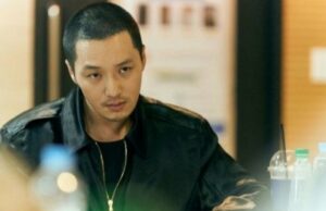 Comeback Usai Menikah, Byun Yo Han Tampil Beda com Kepala Plontos Comeback Usai Menikah, Byun Yo Han Tampil Beda com Kepala Plontos