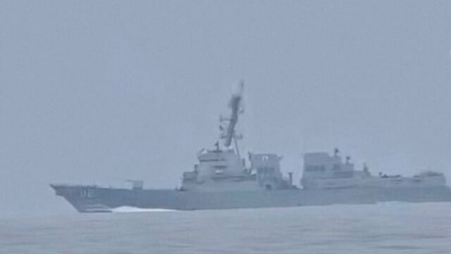 Começa o bloqueio de Donald Trump aos portos iranianos
