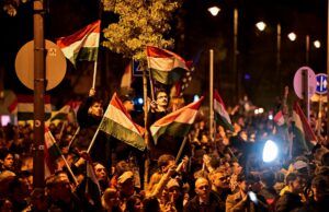 Comemorações na Hungria após a deposição de Orban em eleições históricas Comemorações na Hungria após a deposição de Orban em eleições históricas
