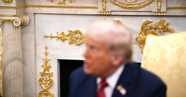 Comentário: O ídolo de ouro no centro da biblioteca presidencial Comentário: O ídolo de ouro no centro da biblioteca presidencial de Trump é uma péssima ideia – até para ele