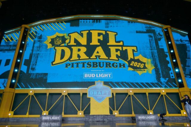 Como assistir ao Dia 2 do Draft da NFL de 2026 gratuitamente: horário de início, ordem do draft das rodadas 2-3
