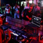 Como é ser DJ no Coachella: acesso aos bastidores, celebridades e filas que ninguém pode evitar