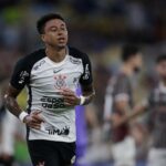 Como se saiu Jesse Lingard na estreia pelo Corinthians contra o Fluminense