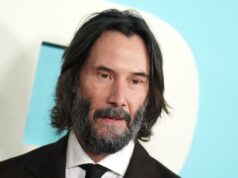 Como uma jogadora de xadrez de 16 anos recrutou Keanu Reeves para a produção executiva de seu documentário ‘Madwoman’s Game’ (EXCLUSIVO) Como uma jogadora de xadrez de 16 anos recrutou Keanu Reeves para a produção executiva de seu documentário 'Madwoman's Game' (EXCLUSIVO)