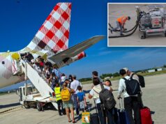 Companhia aérea desperta raiva ao exigir taxas extras de passageiros já reservados à medida que os preços do petróleo disparam Companhia aérea desperta raiva ao exigir taxas extras de passageiros já reservados à medida que os preços do petróleo disparam