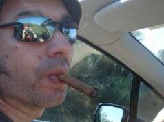 Compositor de Nova York acusado de fraude massiva fala: ‘Os bandidos russos podem ir para o inferno!’ Compositor de Nova York acusado de fraude massiva fala: 'Os bandidos russos podem ir para o inferno!'