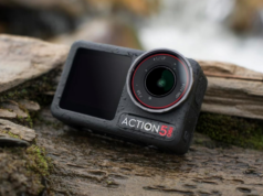 Compre a câmera DJI Osmo Action 5 Pro pelo melhor preço de todos os tempos na Amazon – economize $ 80 Câmera DJI Osmo Action 5 Pro externa nas rochas