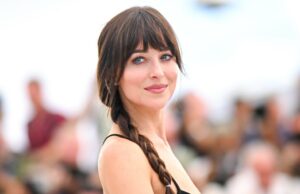 Compre as calças Flowy It-Girl de Dakota Johnson por US $ 1.090 por apenas US $ 20 Catarina, Princesa de Gales, participa de um concerto para marcar o 80º aniversário do Dia da VE no Horse Guards Parade em 8 de maio de 2025 em Londres, Inglaterra. O Rei e a Rainha, acompanhados por Membros da Família Real, participarão em eventos de 5 a 8 de maio para comemorar o 80º aniversário do Dia da Vitória, que assinalou o fim da Segunda Guerra Mundial na Europa.