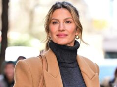 Compre jeans Rich Mom Airport de Gisele Bündchen por apenas US $ 20 SANTA MONICA, CALIFÓRNIA - 03 DE FEVEREIRO: Cameron Diaz participa do Apple TV Press Day no Barker Hangar em 3 de fevereiro de 2026 em Santa Monica, Califórnia. (Foto de Axelle/Bauer-Griffin/FilmMagic)