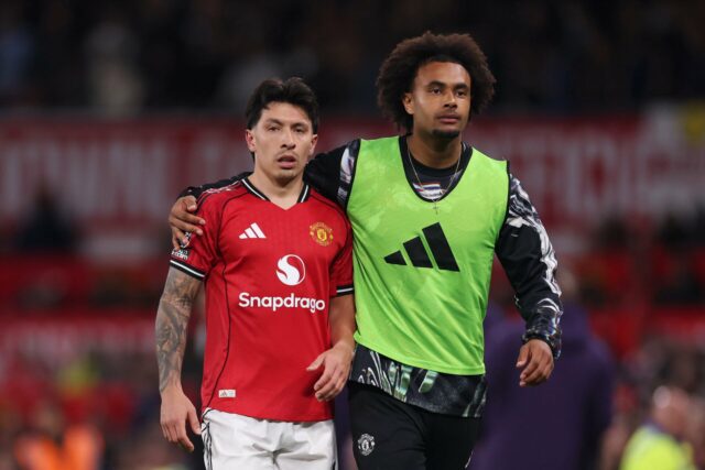 'Conduta não violenta'… O ex-árbitro diz que Lisandro Martinez não 'Conduta não violenta'… O ex-árbitro diz que Lisandro Martinez não deveria ter sido expulso por puxar o cabelo