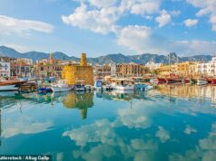 Conforme o cessar-fogo acordado, os britânicos estão migrando novamente para Chipre e Turquia para férias – com destinos anteriormente cancelados vendo as reservas aumentarem 88% Apesar de terem sido envolvidos no conflito em curso, de uma forma ou de outra, a Turquia e Chipre registaram um enorme aumento nas reservas de turistas britânicos.