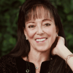 Conheça Olga Rabinovich, a filantropa que financia sozinha o talento cinematográfico do Brasil