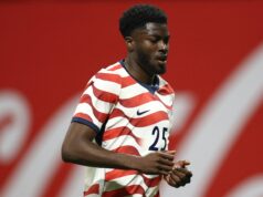 Copa do Mundo do atacante norte-americano Patrick Agyemang em dúvida após saída da maca Copa do Mundo do atacante norte-americano Patrick Agyemang em dúvida após saída da maca