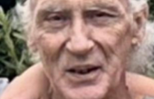 Corpo de homem, 65 anos, varrido por enchentes no interior do sul da Austrália encontrado Tony, cujo segundo nome não foi divulgado, foi arrastado para a água no extremo norte do estado no sábado.