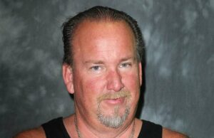 Costars de ‘Storage Wars’ de Darrell Sheets dispostos a ajudar com custos de funeral Darrell Sheets Storage Wars Costars dispostos a ajudar com custos de funeral