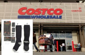 Costco emite recall urgente de produto popular relacionado a queimaduras As pessoas saem de uma loja Costco Wholesale empurrando carrinhos de compras cheios.
