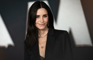 Courteney Cox aplica este corretivo ‘hidratante’ ‘em todos os lugares’ Cuidados com a pele Kate Middleton