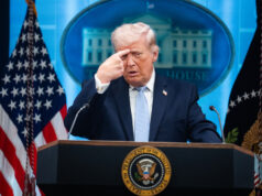 Covardes do Partido Republicano correm para defender as ameaças insanas de crimes de guerra no Irã de Trump Covardes do Partido Republicano correm para defender as ameaças insanas de crimes de guerra no Irã de Trump