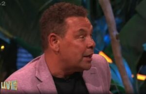 Craig Charles, do I’m A Celeb, dá outro golpe nos chefes da ITV por ‘editar as risadas para focar na controvérsia’ no golpe de despedida após a dramática final ao vivo O finalista do I'm A Celeb, Craig Charles, deu outro golpe nos chefes da ITV durante uma aparição no spin-off Unpacked após a caótica final ao vivo de sexta-feira.