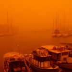 Creta fica laranja à medida que a poeira do Saara chega