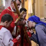 Cristãos palestinos em Gaza marcam Sexta-Feira Santa