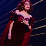 Crítica da Broadway de 'Beaches': remake musical sem alma e sem inspiração do filme amado chega à costa