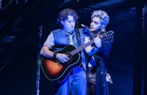 Crítica da Broadway de ‘The Lost Boys’: ou por que Frank-N-Furter dá a última risada Crítica da Broadway de 'The Lost Boys': ou por que Frank-N-Furter dá a última risada