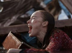 Crítica de ‘Thrash’: É Netflix e Chomp, como Phoebe Dynevor estrela em um thriller de tubarão familiar, mas terrivelmente competente Crítica de 'Thrash': É Netflix e Chomp, como Phoebe Dynevor estrela em um thriller de tubarão familiar, mas terrivelmente competente